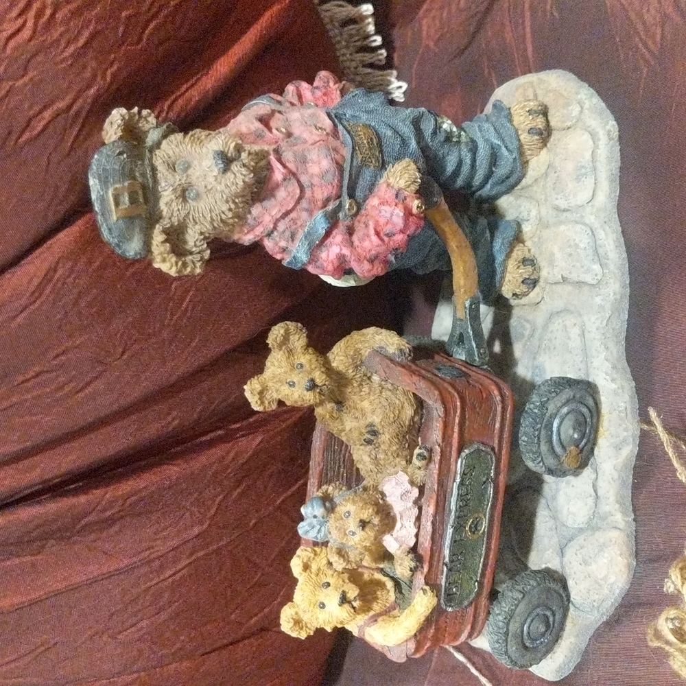 Boyds Bears & Friends "Getting there isn't half the fun, it is the fun." 1999